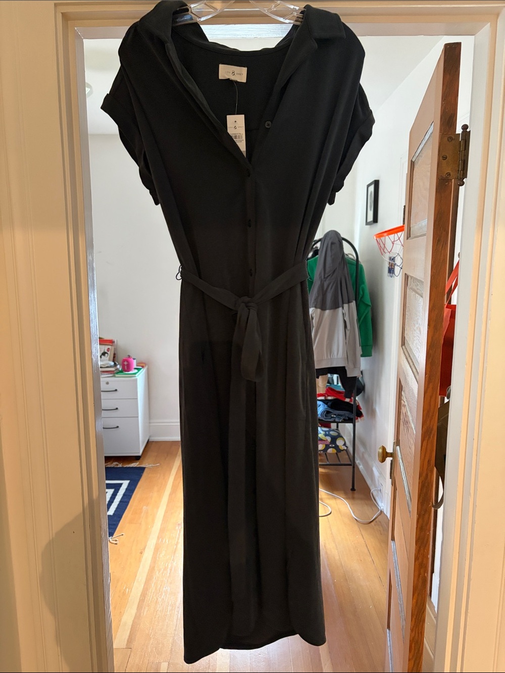 NWT Lou & Grey button down belted dress, gray